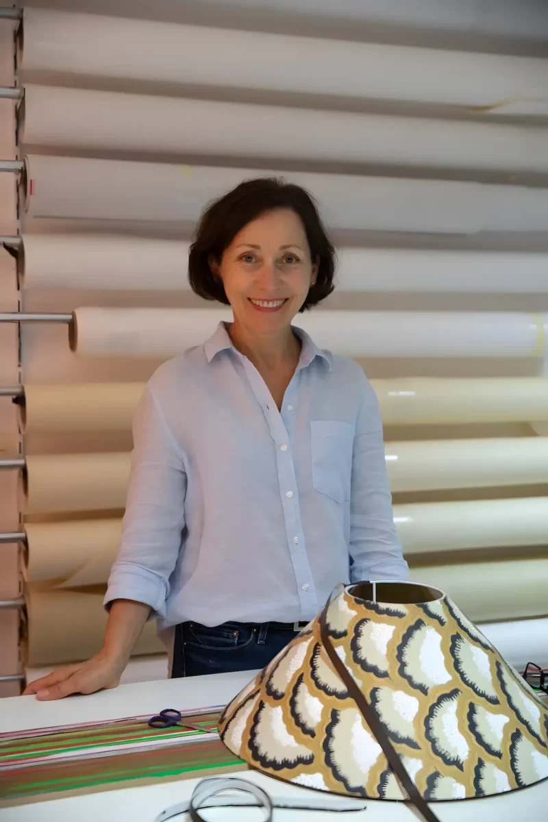 Marina Hummel Vor Weissem Hintergrund